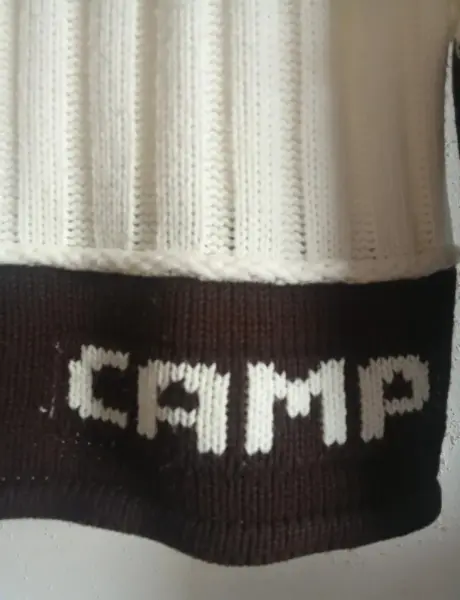 Luxusní dámský svetr CAMP v.S 3
