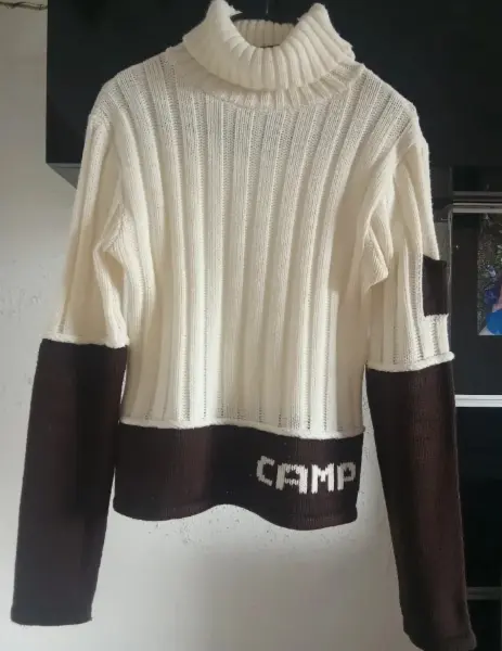 Luxusní dámský svetr CAMP v.S
