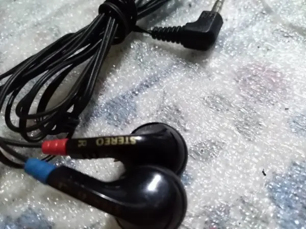 Sluchátka k telefonu 8