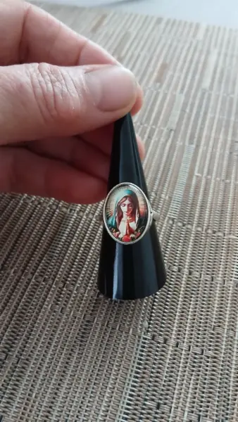 Malé prstýnky z pouti bižuterie 