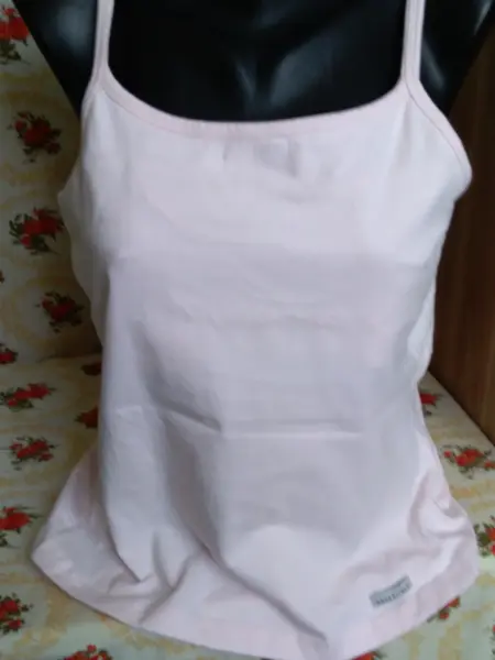 Dvě tílka L-XL 5