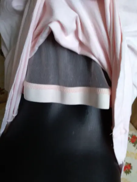 Dvě tílka L-XL 9