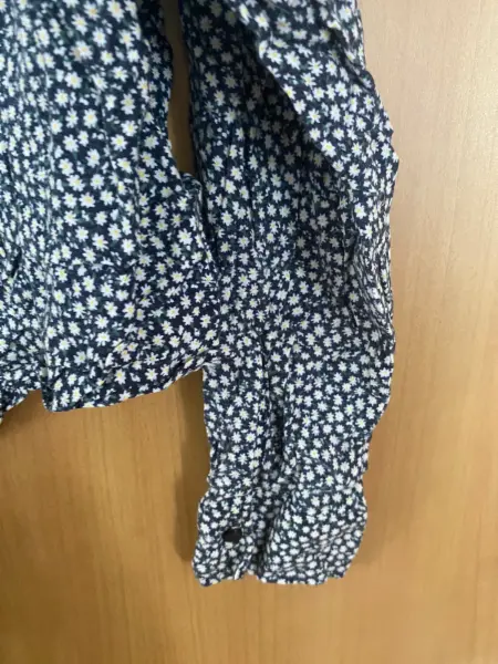 Dámská košile H&M s květinovým vzorem 2