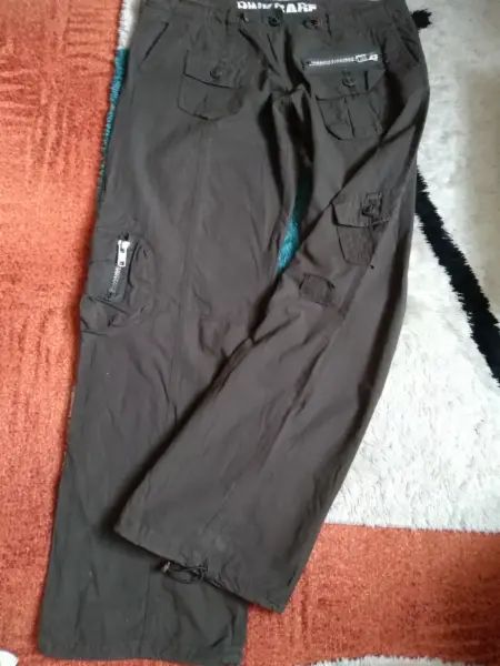 Hnědé pláťáky