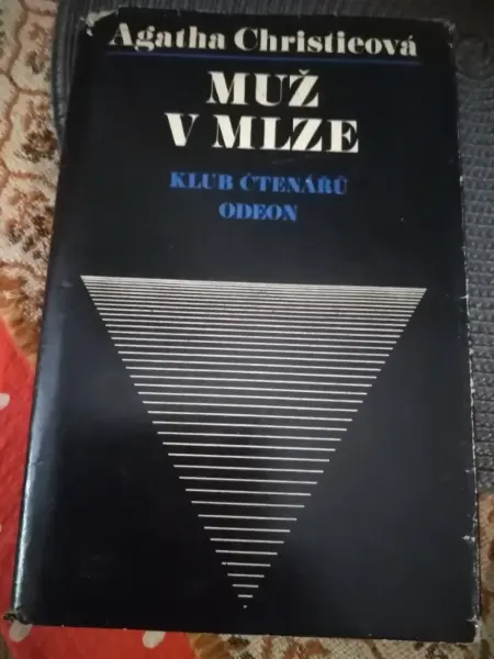 Muž v mlze-Agatha Christie