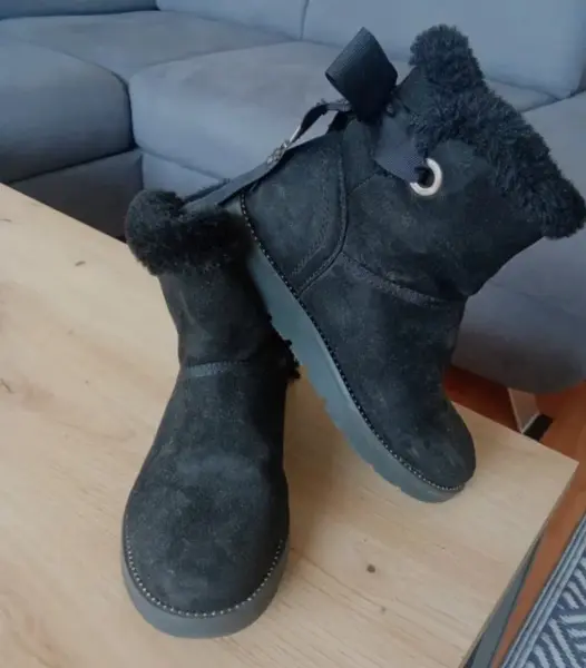 Velmi teplé boty v 32 stélka 19 cm 2
