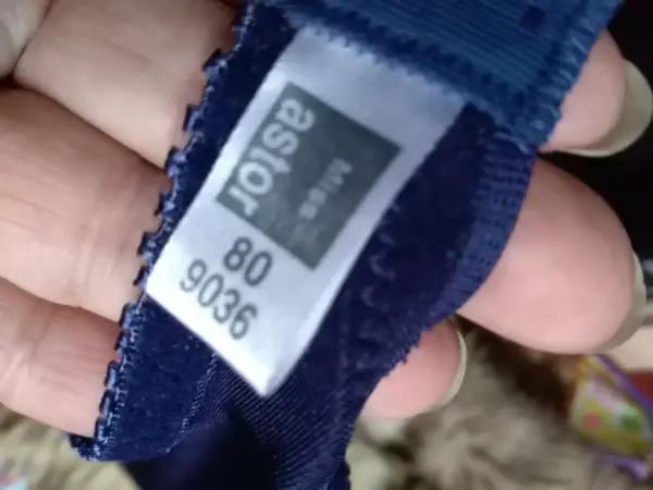 Podprsenky dva kusy 8