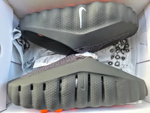 VÝPRODEJ – NIKE MIND 001 BLACK/ORANGE, Vel. 41 6