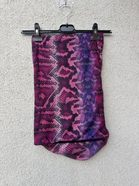 Dámský top PrettyLittleThing vel. 34 4