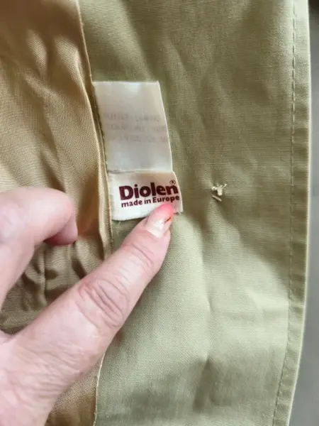 Dámský béžový trenčkot 11
