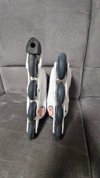 Dětské nastavitelné kolečkové brusle Oxelo 4