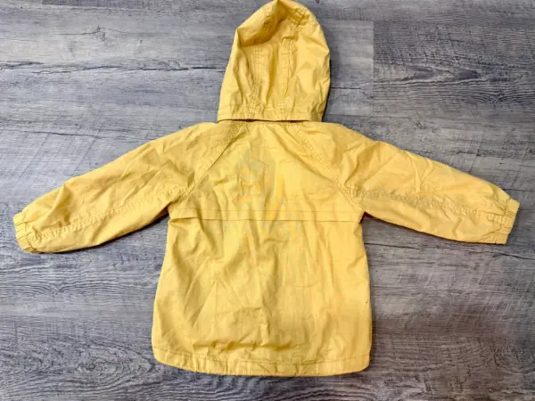 Dětská žlutá větrovka H&M, vel. 92 3