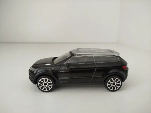Model autíčka Land Rover LRX Concept Bburago 2