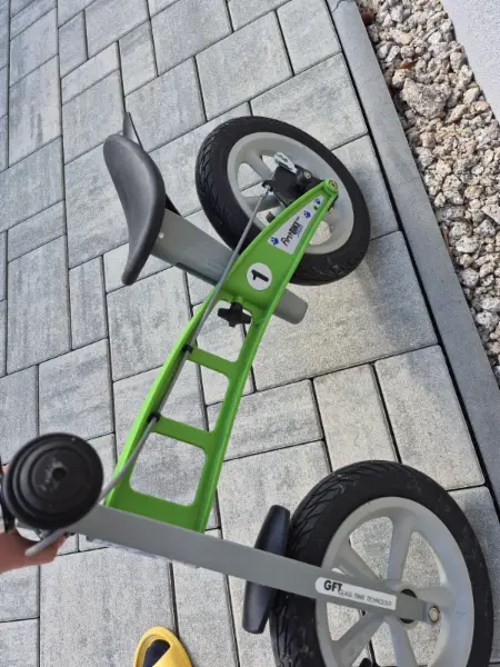 Dětské odrážedlo FirstBIKE s brzdou 7