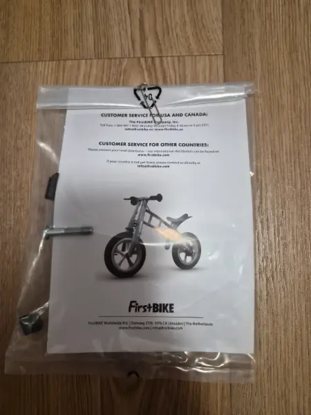 Dětské odrážedlo FirstBIKE s brzdou 10