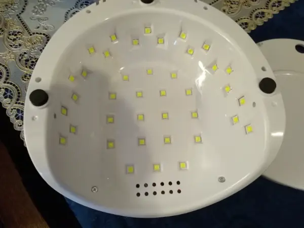 LED lampa na nehty 6