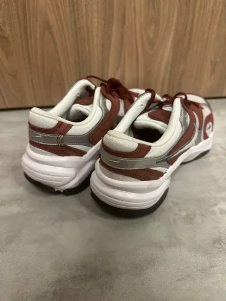 Dámské tenisky Nike AL8, vínová barva, vel. 42 3
