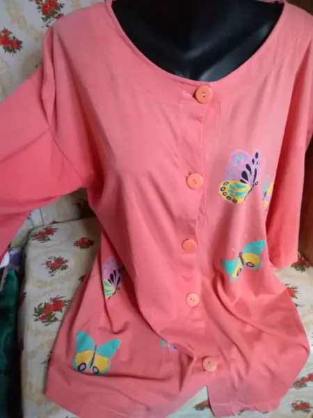 Různá trička L-XXL 3