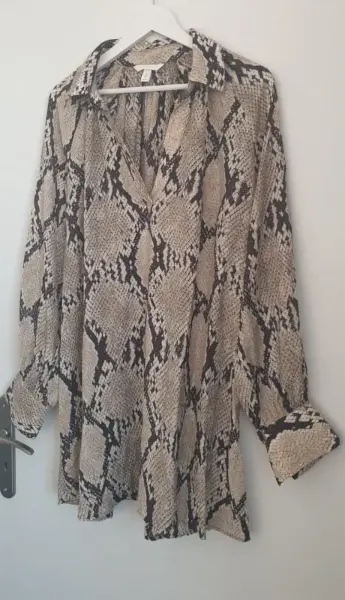 🌸Dámská béžová košile s hadím vzorem vel. M zn. H&M🌸 2