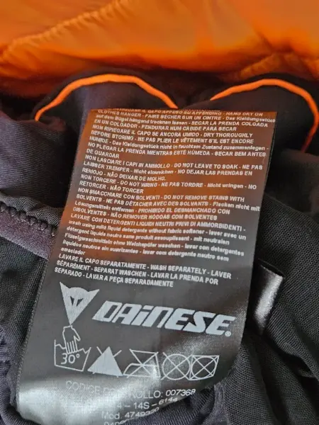 Dainese lyžařská bunda 7