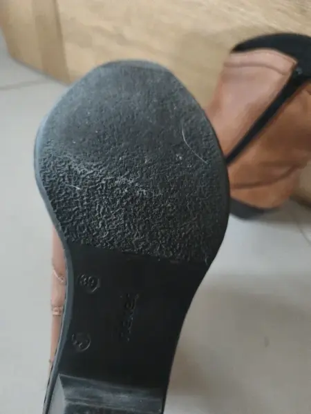 Dámské kožené kotníkové boty Rieker 6