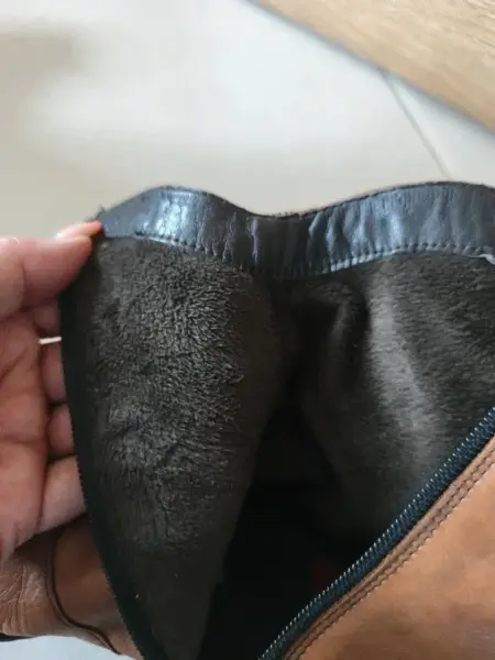 Dámské kožené kotníkové boty Rieker 10