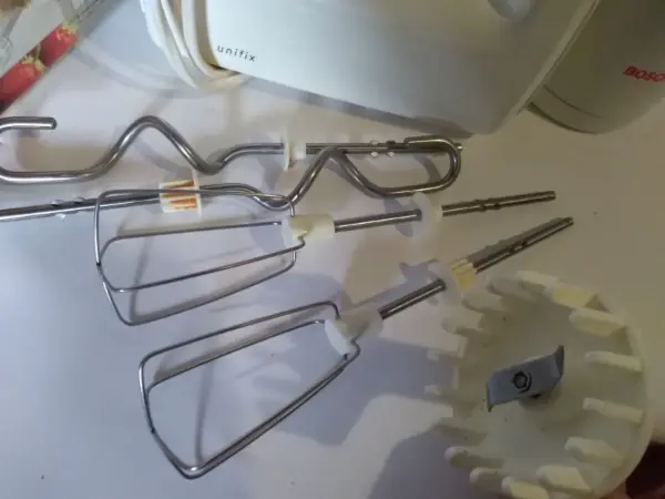 Hnětač, šlehač, mixer 2