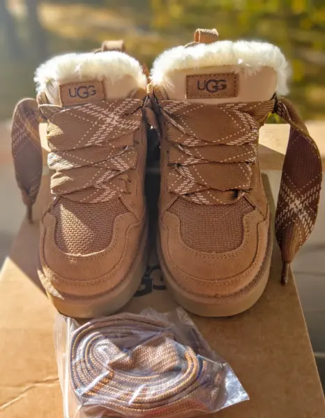 Dámské boty UGG Lowmel, vel. 41 3
