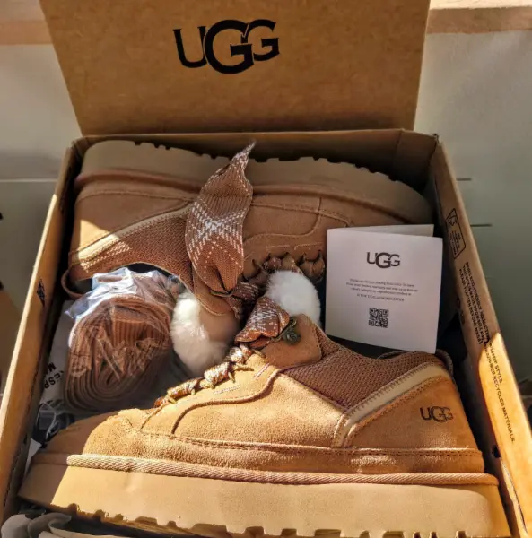 Dámské boty UGG Lowmel, vel. 41 6