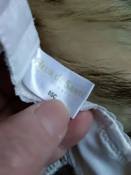 Dvě podprsenky 85C 5