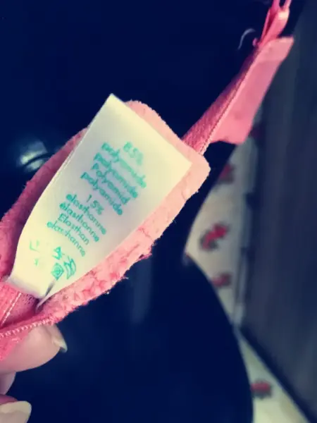 Dvě podprsenky 85C 9