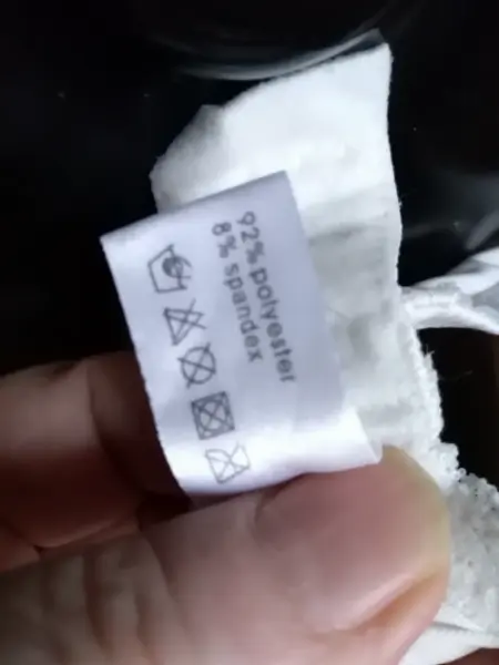 Dvě podprsenky 85C 4