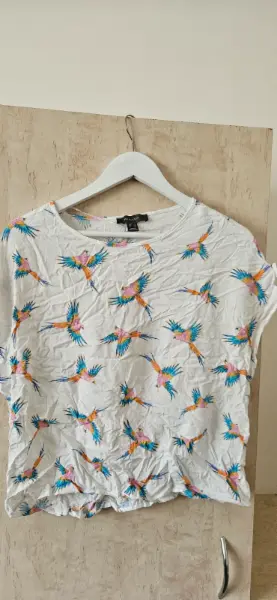 Dámské tričko Primark s papoušky