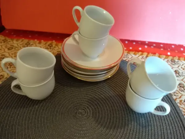 Retro porcelán 6