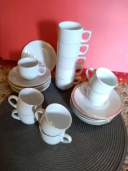 Retro porcelán