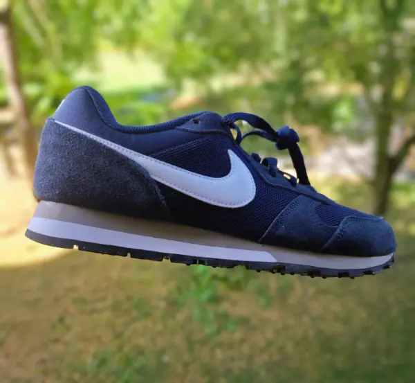 Nike MD Runner 2 – Navy/White | EUR 40,5