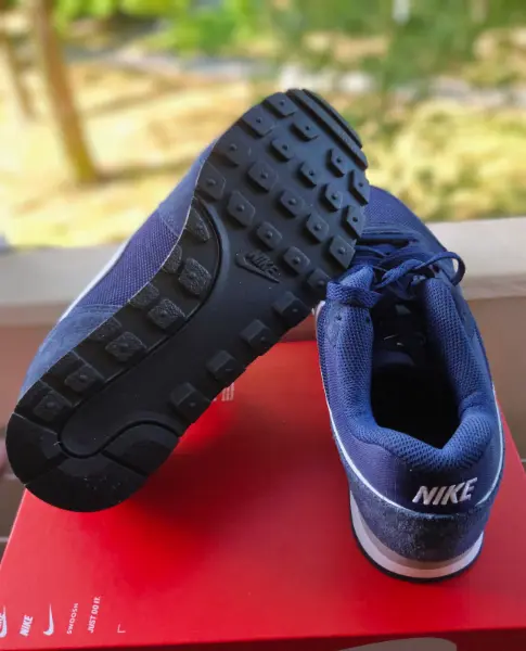 Nike MD Runner 2 – Navy/White | EUR 40,5 5