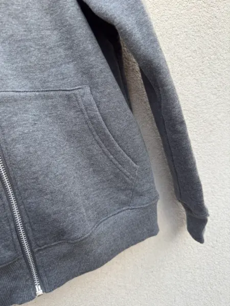 Tmavě šedá mikina na zip a s kapucí Primark 5