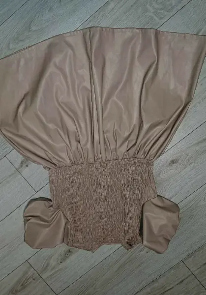 Dámské koženkové šaty  2