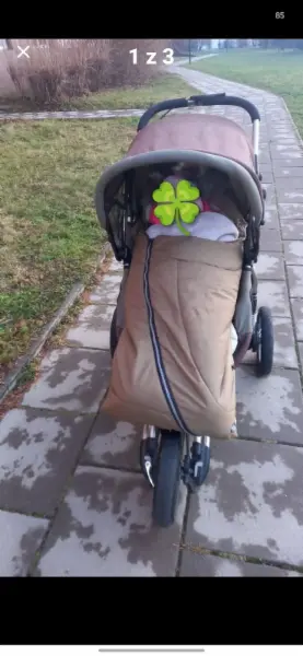 Dětský kočárek s nánožníkem