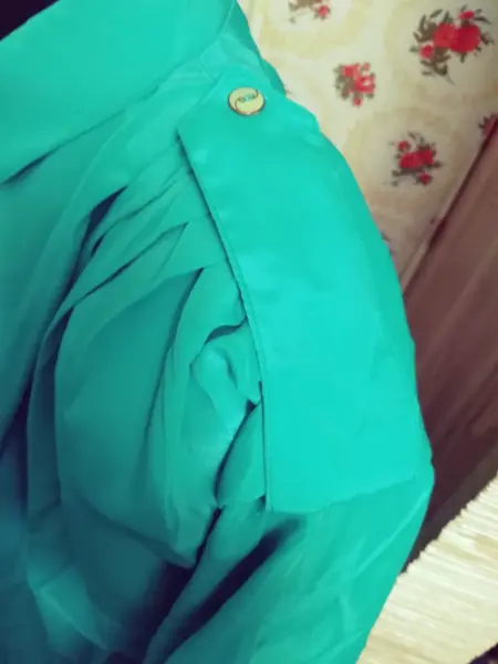 Halenka s netopýřími rukávy 3