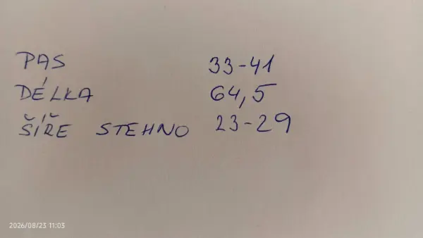 2x Černé sportovní legíny Kalenji 3