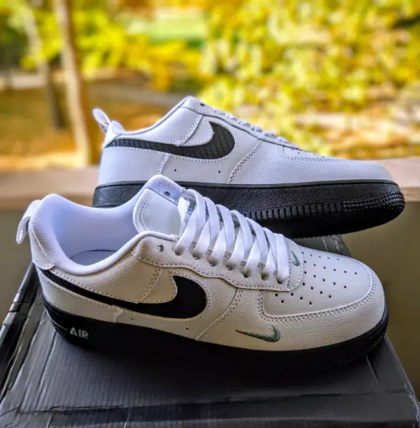 👟 Nike Air Force 1 ’07 LV8 White/Black/Blue – vel. 42,5  🔥 2