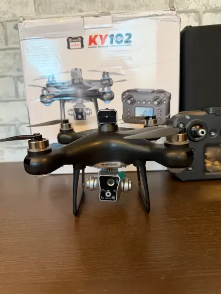 Dron KY102 s kamerou a ovladačem 3