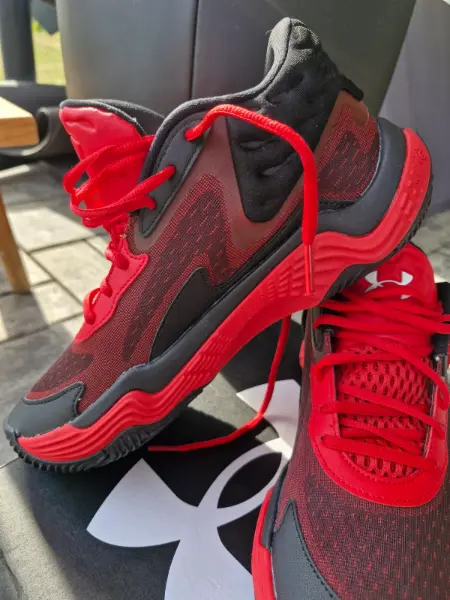 Unisexové boty Under Armour UA Spawn 7 Mid-RED 3