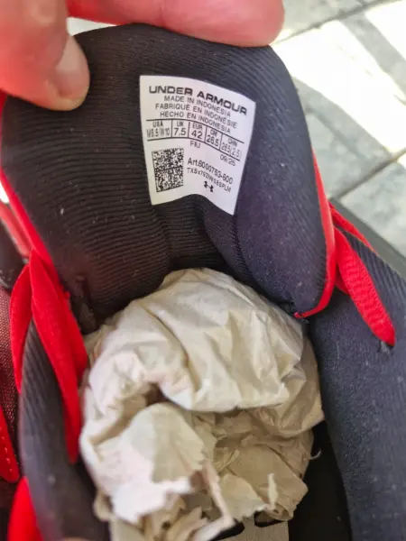 Unisexové boty Under Armour UA Spawn 7 Mid-RED 7