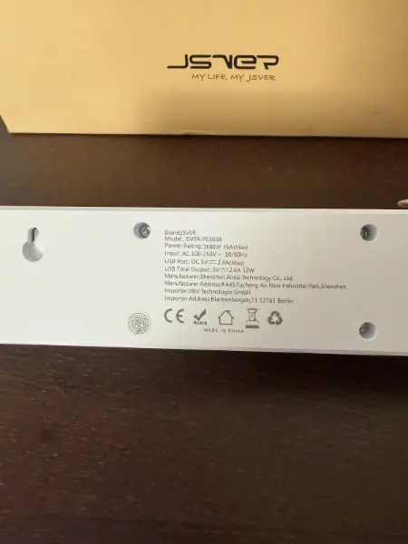 Prodlužovací kabel JSVER se 3 zásuvkami a 3 USB porty 3