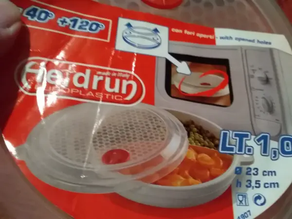Nádobí a doplňky do mikrovlnné trouby 8