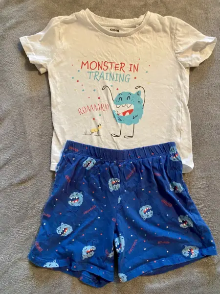Dětské pyžamo Sinsay Monster in Training