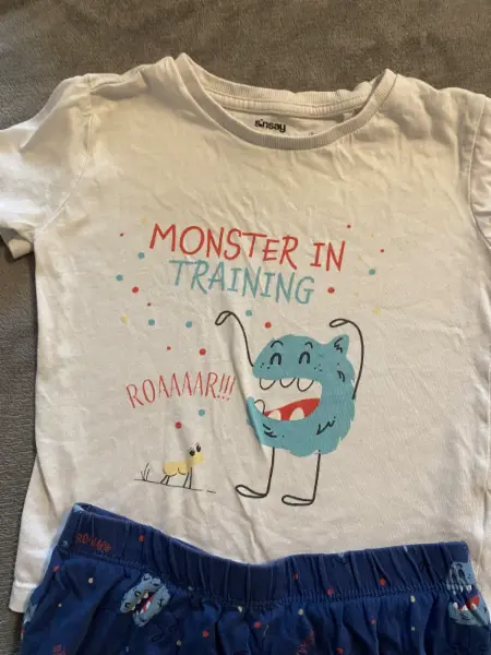 Dětské pyžamo Sinsay Monster in Training 2